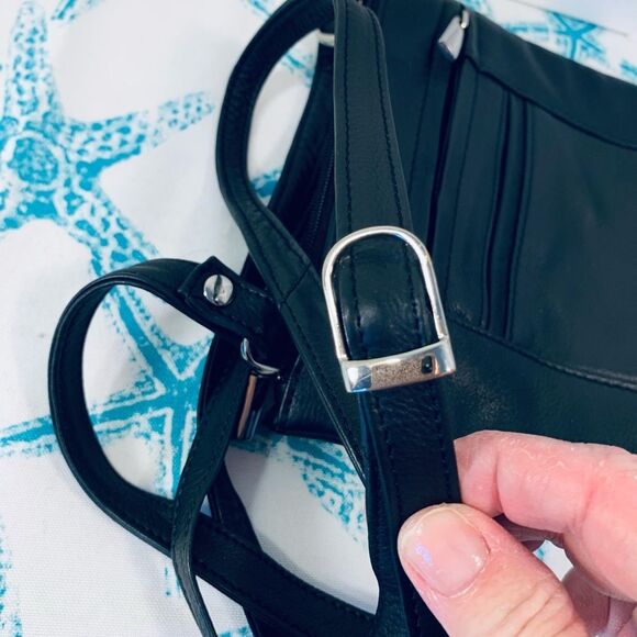 Black Crossbody Handbag - Picture 6 of 10